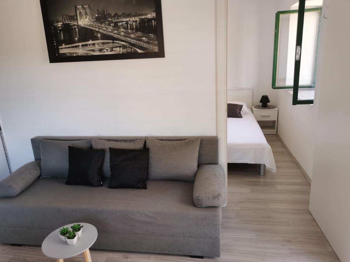 Apartment Mari Ostrvica Extérieur photo